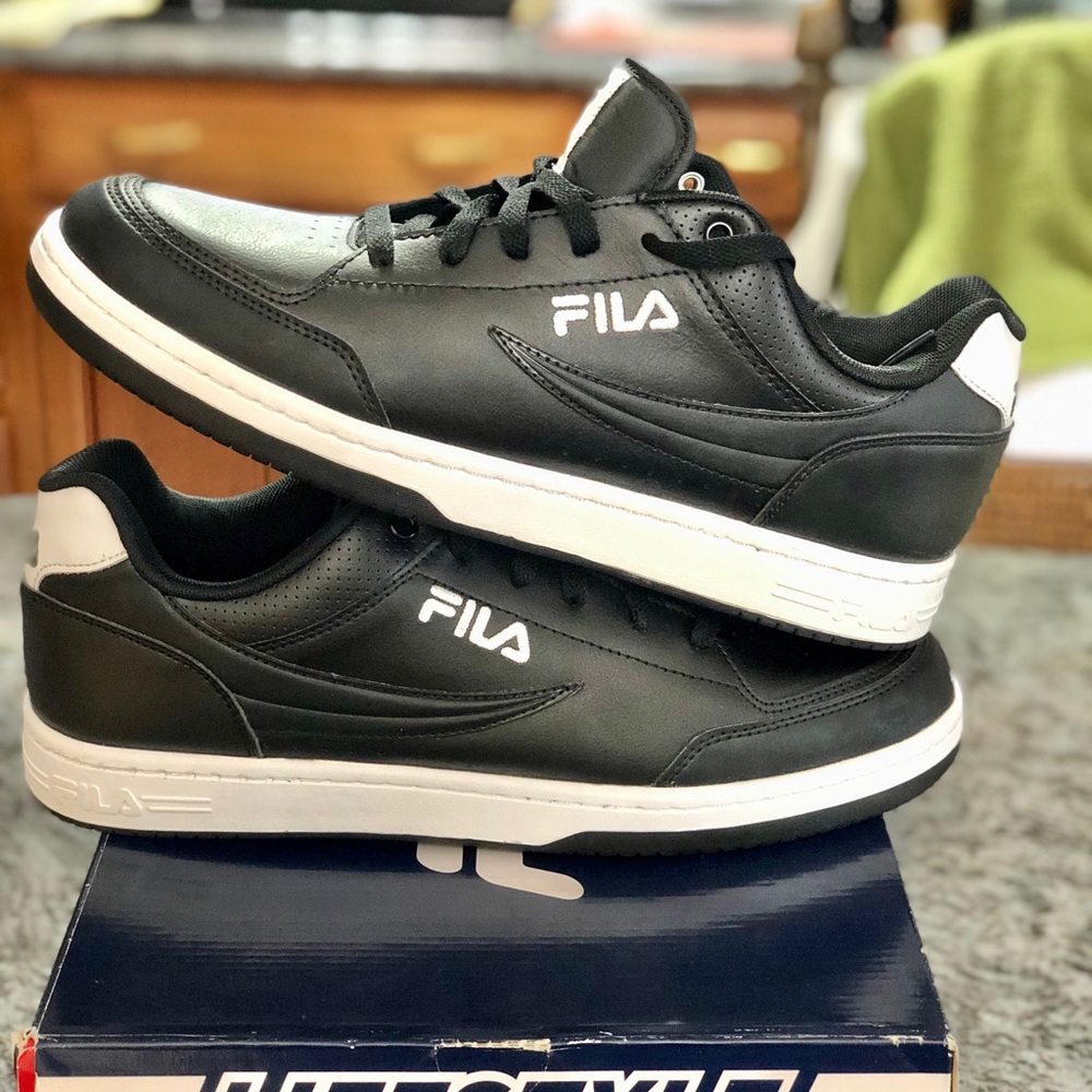 Fila BBN 92 Black with white trim sneakers size 11